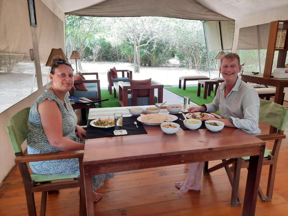 Yala Hotel Lion -Air Conditioned High Luxury Safari Camp Екстериор снимка
